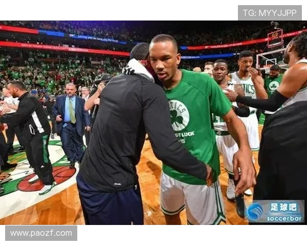 重庆乒乓球队在欧锦赛中的团队协作表现值得赞赏与反思